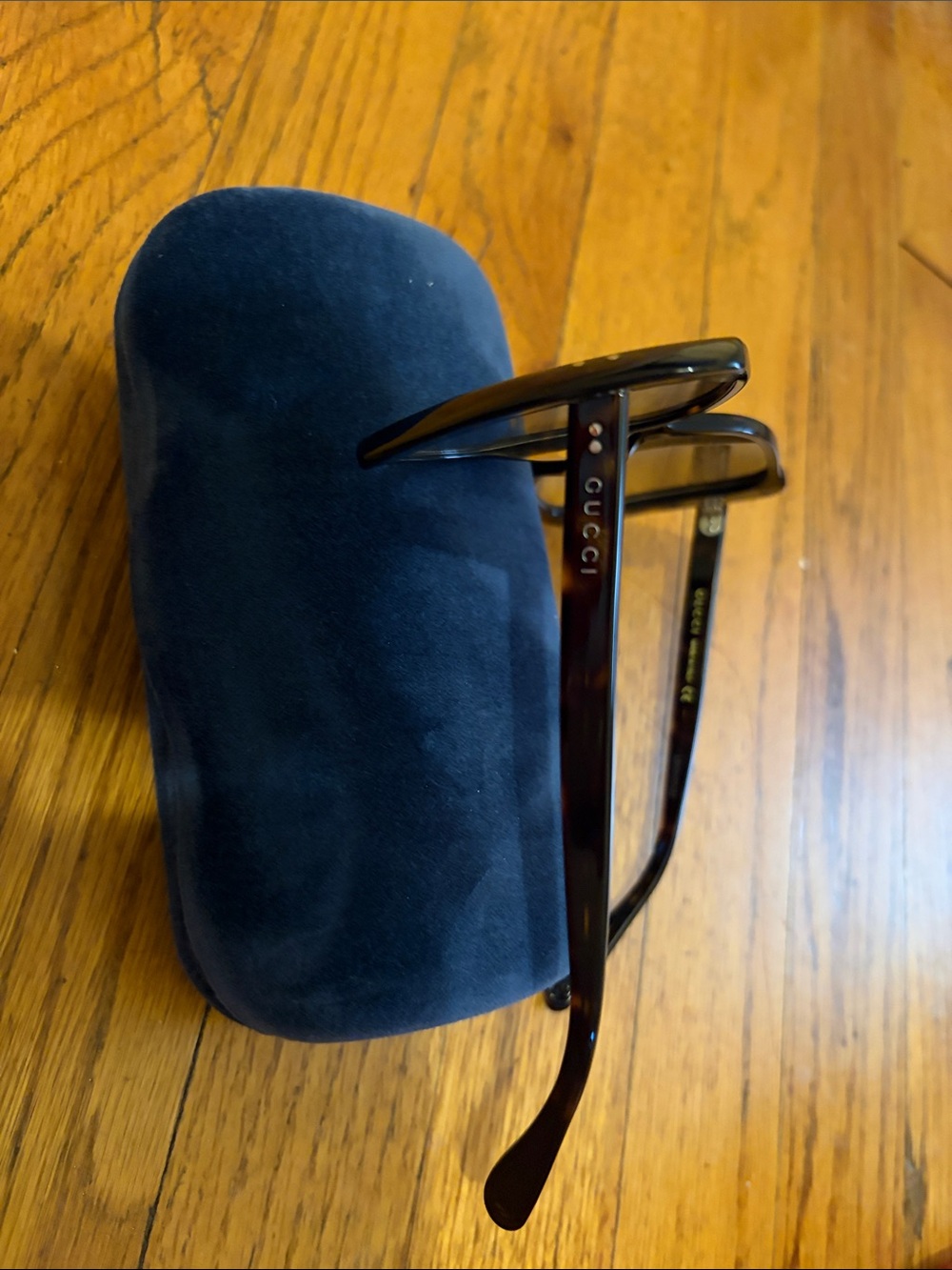 Gucci sunglasses - Picture 2 of 6